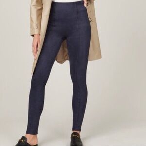 Spanx Ponte Leggings faux suede size medium black
